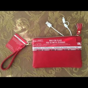 Charging Wallet with RFID Protection